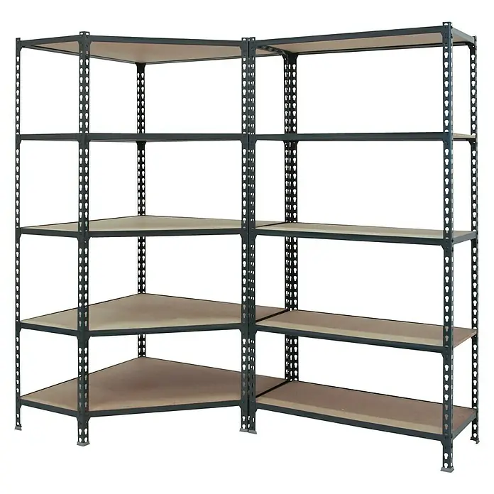 Simonrack Maderclick Eckregale-Set Maderclick Corner - H x B x T: 180 x 90 x 30 cm, Traglast pro Boden: 150 kg, Anzahl Böden: 10 Stk., Stecken, Anthrazitgrau - Regal: Ein graues Metallregal mit Holzregalböden vor schwarzem Hintergrund.