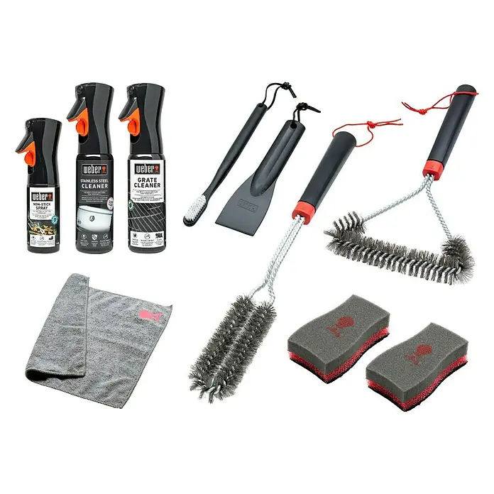 Weber Reinigungs-Set Edelstahl - 10 -tlg. - Bild von Weber Grillreinigungsset mit Sprays, Bürsten, Schaber, Schwämmen und Tuch für umfassende Grillpflege.