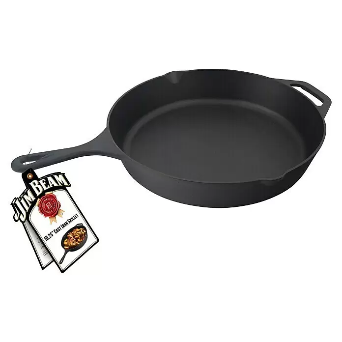 Jim Beam Grillpfanne - Durchmesser: 26 cm - Schwarze 10,25" Jim Beam Gusseisenpfanne mit Produktetikett.