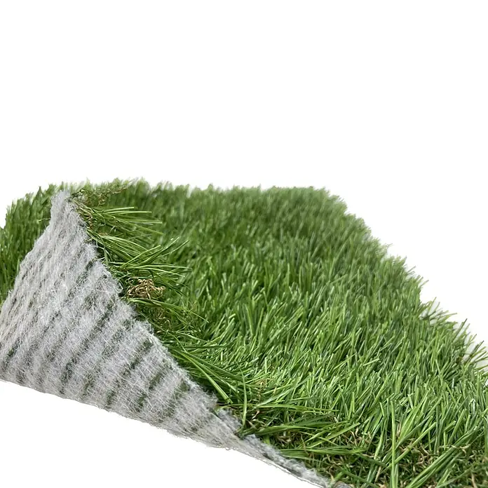 Césped artificial ECO - 5 x 2 m, Altura del pelo: 40 mm, 18.900 puntadas/m² - Primer plano de césped artificial con un respaldo ligero y texturizado, que muestra el detalle y la calidad del césped.