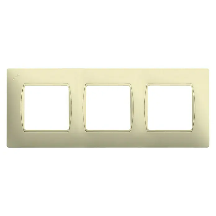 Simon 27 Marco - Marfil, Modelo de mecanismos: x 3, Plástico, Colocar - Tapa de interruptor Simon dorada para tres interruptores con orificios cuadrados, ideal para interiores elegantes.
