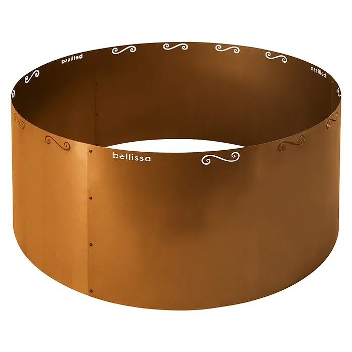 Bellissa Hochbeet Corten - Ø x H: 110 x 50 cm, Stahl, Bronze - Eine runde, braune Bellissa-Feuerstelle mit dekorativen Ausschnitten und Nieten, die ein gemütliches Ambiente im Freien schafft.