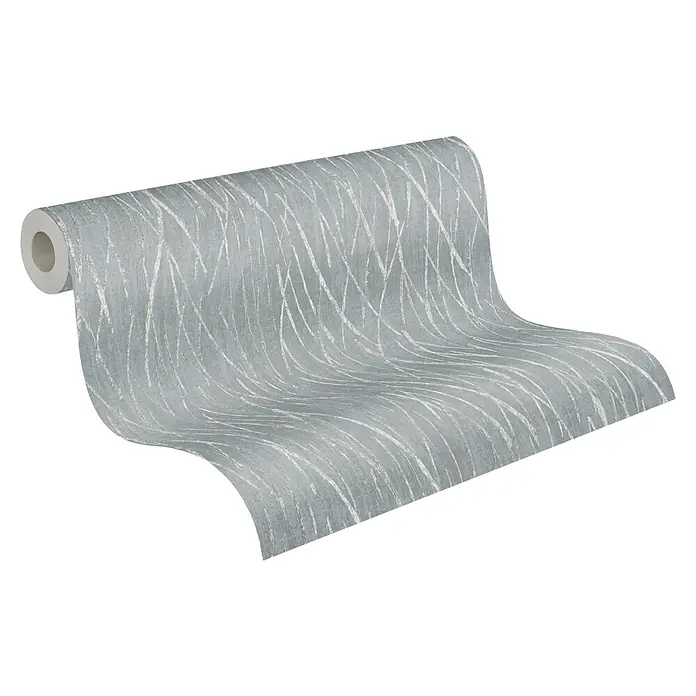 A.S. Création Hygge 2 Vliestapete Crush - Mittelgrau/Silber, Grafisch, 10,05 x 0,53 m - Nahaufnahme einer grauen Tapetenrolle mit abstraktem, silbernem Muster. Die Tapete ist aufgerollt und zeigt das elegante Design.