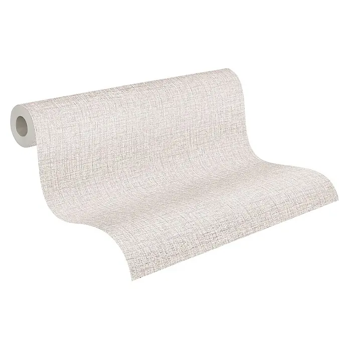 A.S. Création Desert Lodge Vliestapete - Creme, Uni, 10,05 x 0,53 m, Feine Struktur - Nahaufnahme einer Rolle strukturierten Vliestapete in einem hellen Farbton, die eine textile Anmutung erzeugt.