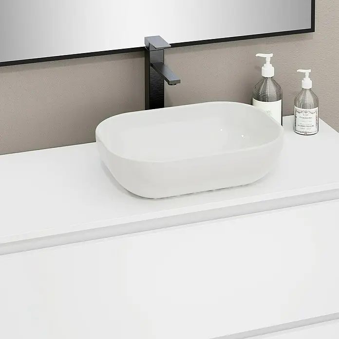 Artysan Mueble bajo de lavabo Kenia Top - Ancho: 100 cm, Blanco - El moderno lavabo de baño con su grifo y dispensadores de jabón presenta una estética elegante y limpia.
