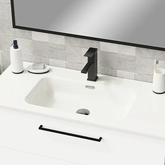 Artysan Mueble bajo de lavabo Arosa 3C - L x An x Al: 44,6 x 100 x 83,3 cm, Blanco - Primer plano de un baño moderno con lavabo, grifo, dispensador de jabón y espejo. Diseño elegante para un baño con estilo.