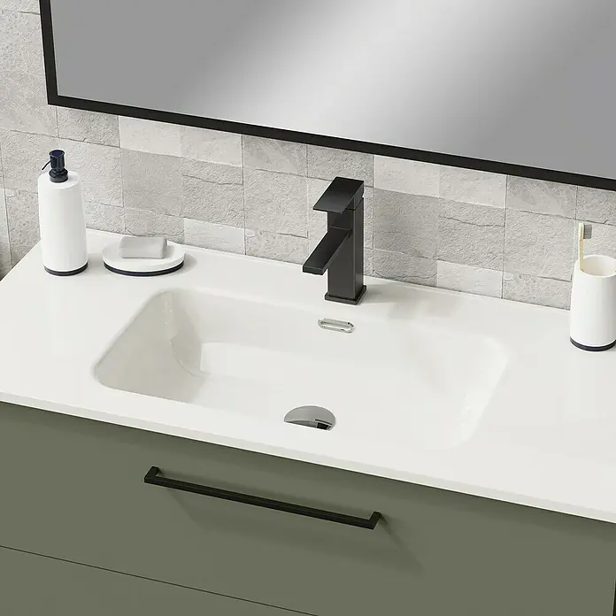 Artysan Mueble bajo de lavabo Arosa 3C - L x An x Al: 44,6 x 100 x 83,3 cm, Musgo - Primer plano de un moderno lavabo de baño con grifo, dispensador de jabón y portacepillos en un baño elegante.
