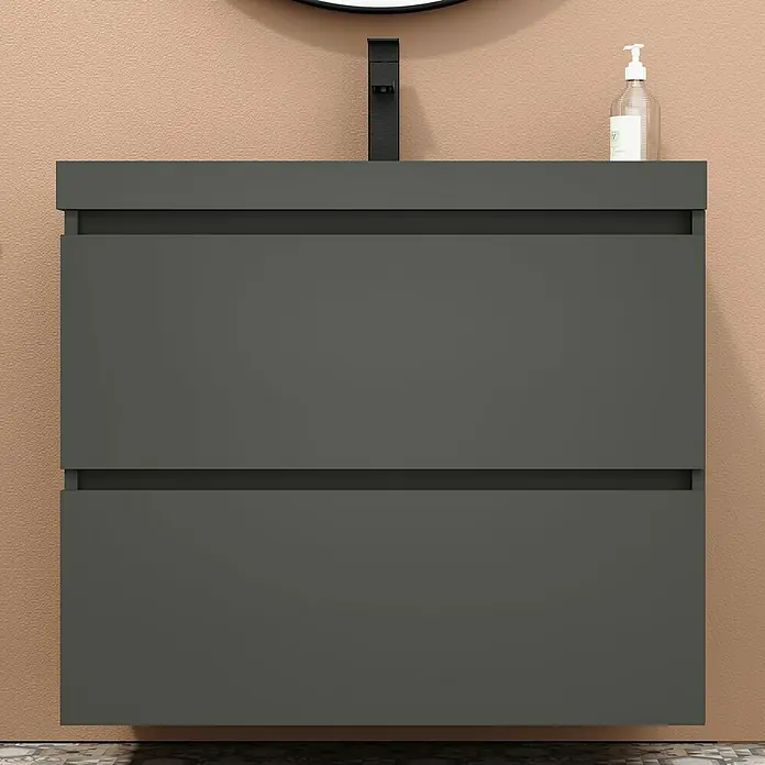 Artysan Conjunto de mueble de baño Kenia - Ancho: 80 cm, Ancho total del mueble de baño: 80 cm, Antracita, Mate, 2 pzs. - Tocador de baño gris con dos cajones, grifo negro y dispensador de jabón frente a una pared beige.