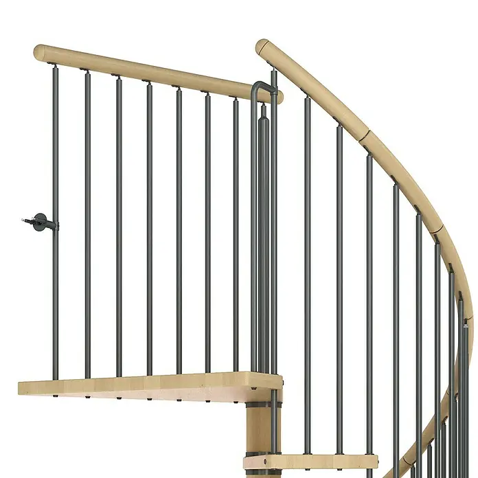 Dolle Spindeltreppe Winnipeg - Durchmesser: 140 cm, Basaltgrau, Farbe Stufen: Buche Natur, Geschosshöhe: 246 cm - 270 cm - Nahaufnahme einer Wendeltreppe mit Holzstufen und schwarzen Metallgeländern, die ein modernes Design zeigt.