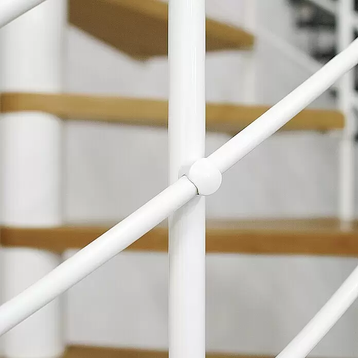 Dolle Spindeltreppe Oslo - Durchmesser: 120 cm, Weiß, Farbe Stufen: Buche Natur, Geschosshöhe: 336 cm - 368 cm - Detailaufnahme