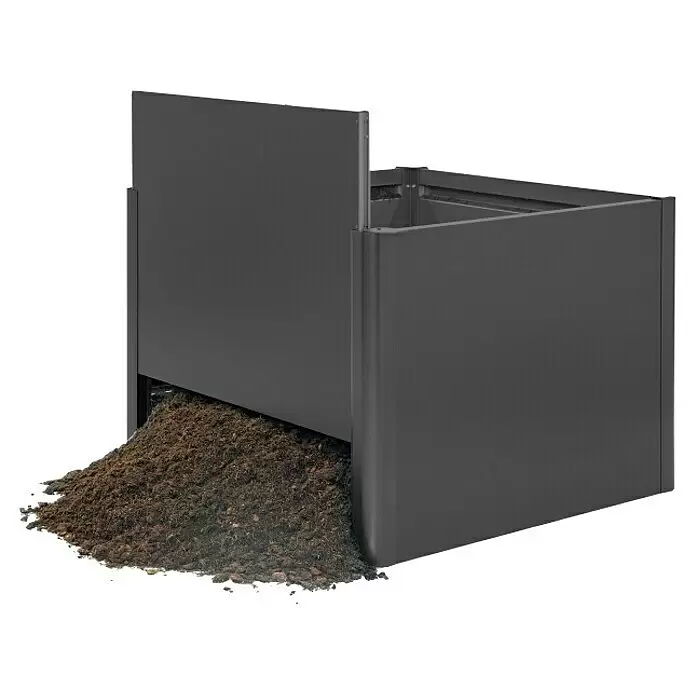 Biohort Hochbeet - 102 x 53 x 77 cm, Stahl, Dunkelgrau Metallic - Dunkelgrauer Komposter mit geöffnetem Bodenausgang, aus dem ein Haufen Kompost quillt.