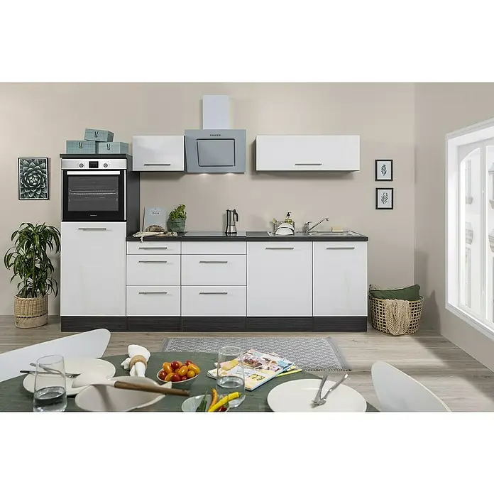 Respekta Premium Küchenzeile RP280HEWBO - Breite: 280 cm, Weiß, Mit Elektrogeräten - Helle Küche mit weißen Schränken, schwarzen Arbeitsplatten und modernen Geräten, die ein elegantes und funktionales Design bieten.