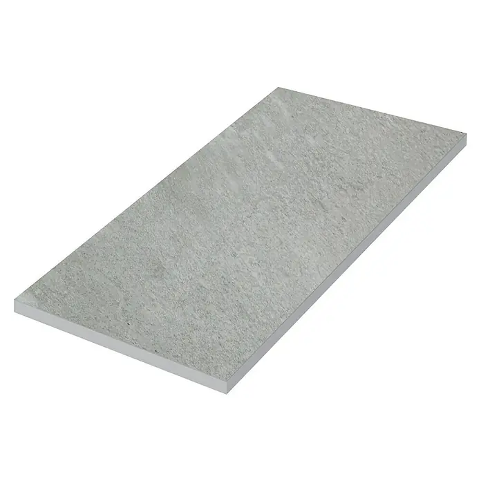 Feinsteinzeugfliese Manhattan Smoke - 30 x 60 cm, Grau, Matt - Eine einzelne Fliese mit einem subtilen, gesprenkelten Muster, ideal für moderne Boden- oder Wandgestaltungen mit ihrem zeitlosen Design.