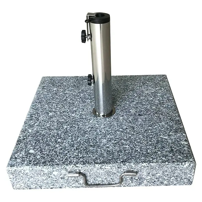 Sunfun Base de parasol de granito Malaga - 42 kg, 50 x 50 cm - Primer plano de una base de sombrilla cuadrada de granito con un inserto de metal.