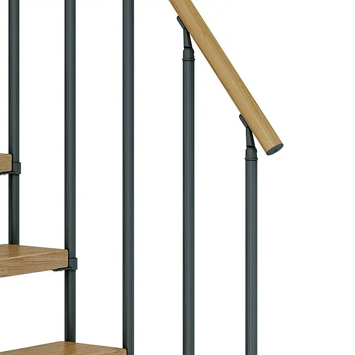 Dolle Mittelholmtreppe Dublin - Breite: 75 cm, Anthrazitgrau, Gerade, Farbe Stufen: Eiche Natur, Geschosshöhe: 278 cm - 337 cm, Einzelstabgeländer - Detailaufnahme einer Treppe mit Holzstufen und einem Geländer aus Metallstäben und einem hölzernen Handlauf.