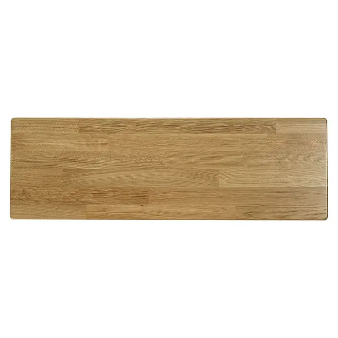 Dolle Mittelholmtreppe DublinBreite: 75 cm, Anthrazitgrau, 1/4-gewendelt, Farbe Stufen: Eiche Natur, Geschosshöhe: 278 cm - 337 cm, Edelstahlgeländer - Nahaufnahme einer hellbraunen Holzplatte mit feiner Maserung, die eine natürliche und warme Ästhetik vermittelt.