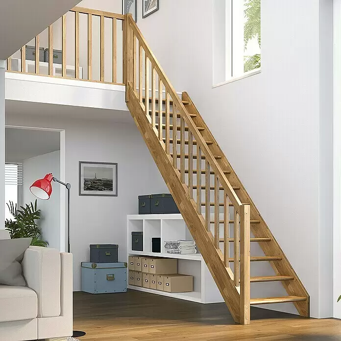 Dolle Raumspartreppe Paris - Breite: 83,5 mm, Eiche, Natur, Lackiert, Geschosshöhe: 280,5 cm, Gerade, Rechteckstäbe Holz, Ohne Setzstufen - Helle Eichentreppe mit Balustrade, die zwei Ebenen in einem modernen Interieur verbindet.