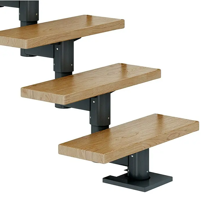 Dolle Mittelholmtreppe Cork - Breite: 75 cm, Anthrazitgrau, Gerade, Farbe Stufen: Eiche Natur, Geschosshöhe: 278 cm - 337 cm, Edelstahlgeländer - Treppenstufen aus Holz mit schwarzen Metallstützen.