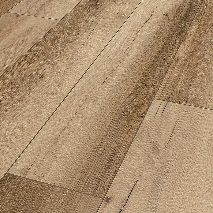 LOGOCLIC Designboden Element Flex Eiche Baltia1.288 x 239 x 7 mm, Landhausdiele, Eiche Baltia - Nahaufnahme von Laminatboden mit hellem Holzdesign, ideal für moderne Innenräume und zur Hervorhebung der Holzstruktur.