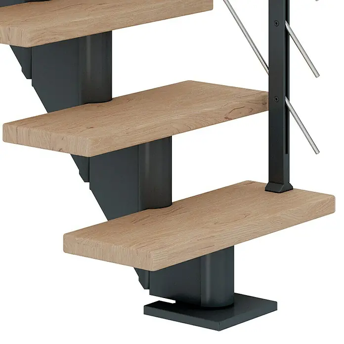 Dolle Mittelholmtreppe Frankfurt - Breite: 75 cm, Gerade, Anthrazitgrau, Farbe Stufen: Eiche Weiß, Geschosshöhe: 240 cm - 279 cm - Ansicht einer modernen Treppe mit hellen Holzstufen und anthrazitfarbenen Wangen. Das Design ist minimalistisch und stilvoll.
