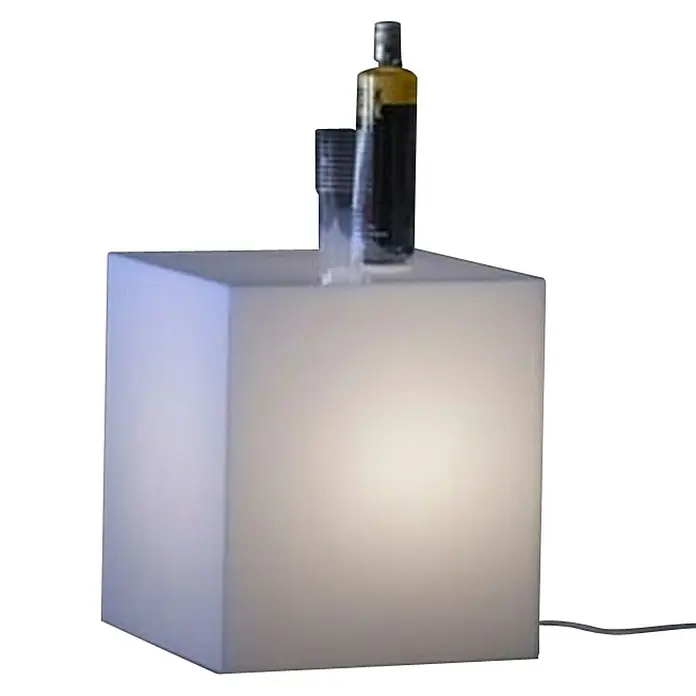 Kunstglas Owocor - 200 cm x 100 cm x 2,5 mm, Eben, Opal, Polystyrol - Leuchtender LED-Würfel Tisch mit Flasche und Glas oben drauf, ideal als moderne Möbel- und Dekorationsergänzung.