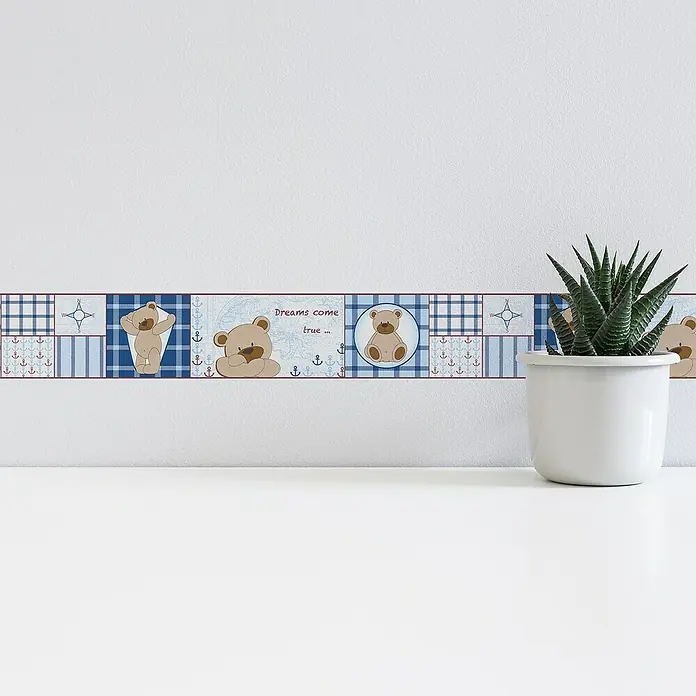 A.S. Création Only Borders 11 Tapetenborte Teddy - Blau, 5 x 0,1 m, Selbstklebefolie - Nahaufnahme einer Bordüre mit Teddybärmotiven und einem Kaktus im weißen Topf, die eine fröhliche und gemütliche Atmosphäre erzeugt.