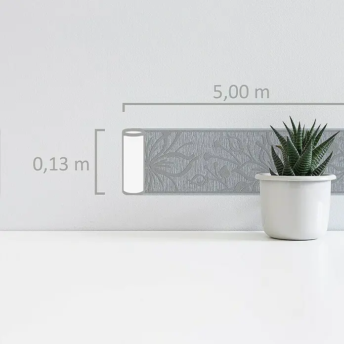 A.S. Création Only Borders 11 Tapetenborte Blume - Grau/Silber, 5 x 0,13 m, Selbstklebefolie - Nahaufnahme der grauen Bordüre mit Blumenmuster, die die Wand ziert. Ideal für die Dekoration von Wohnräumen und verleiht eine elegante Note.