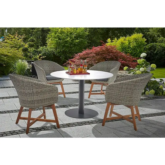 Gartenmöbel-Set Pauline - 5 -tlg., Metall, Weiß/Schwarz/Bambus Grey/Anthrazit/Naturbraun, Farbe Tischplatte: Hellgrau - Gartenmöbelset mit Tisch und vier Rattansesseln, ideal für entspannte Stunden im Freien.