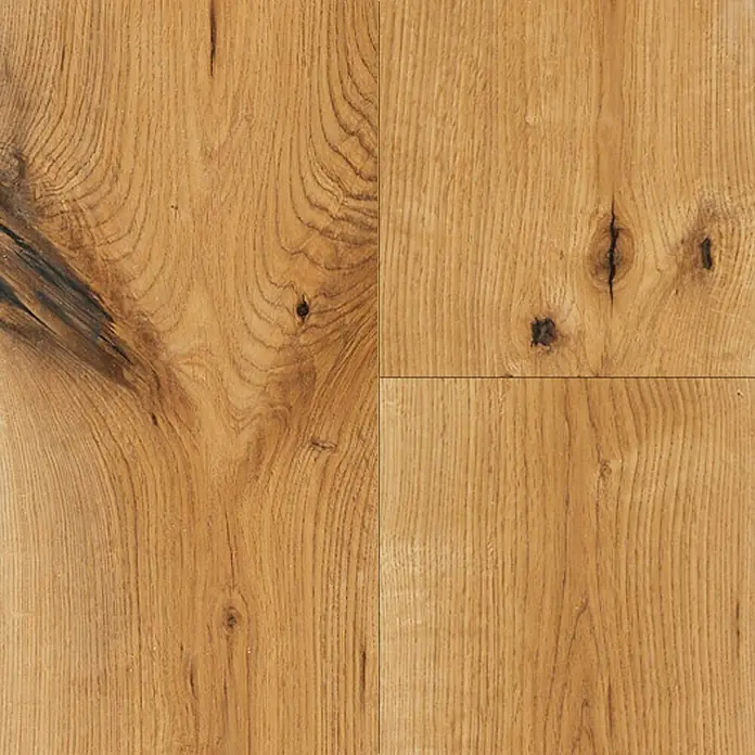 Parkett - Eiche Yankee, Landhausdiele, 1.900 x 190 x 14 mm - Nahaufnahme von vier Paneelen hellbraunen Holzes mit gut sichtbarer Maserung und Astlöchern, ideal für Bodenbeläge oder Möbel.