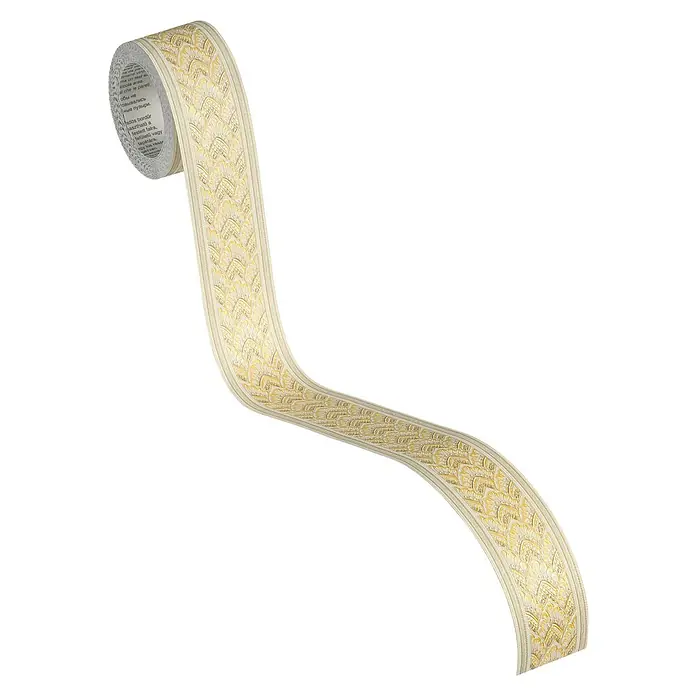 A.S. Création Only Borders 11 Tapetenborte Ornament - Kunststoff, Gold - Nahaufnahme einer Rolle goldener Bordüre mit filigranem Muster, ideal für dekorative Zwecke und zur Verschönerung von Wohnräumen.
