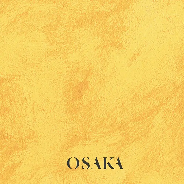 Osaka Pintura para efectos decorativos Arena - 5 l, Amarillo, Mate - Fondo amarillo texturizado con la palabra "Osaka" en fuente oscura en la parte inferior, minimalista y memorable.