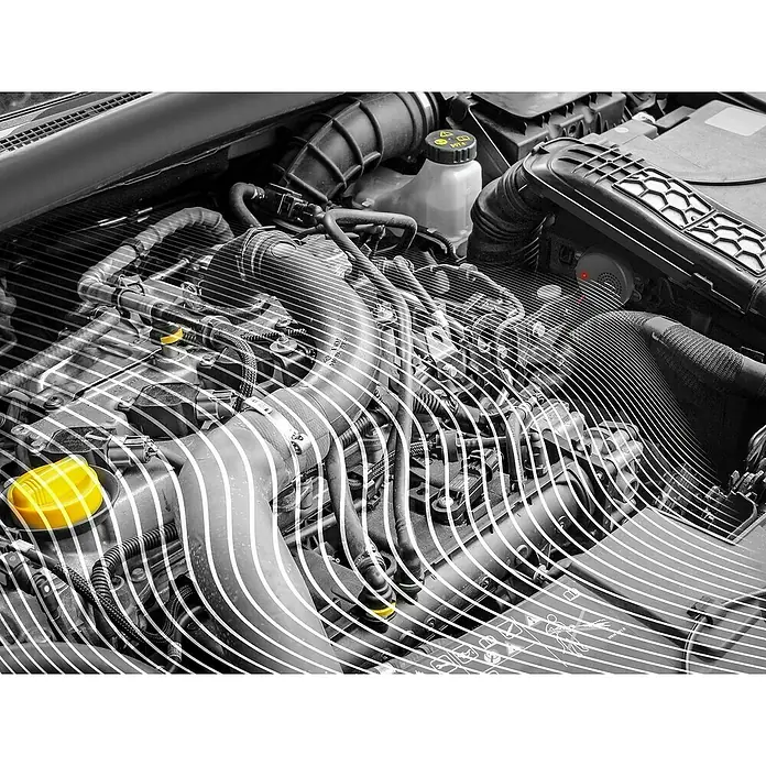 Marder Schreck Marderstop Kfz - Marderschutz, Schalldruckpegel: 95 dB - Nahaufnahme eines Automotors mit verschiedenen Schläuchen und Anschlüssen. Verschiedene Komponenten sind durch ihre farbliche Kennzeichnung hervorgehoben.