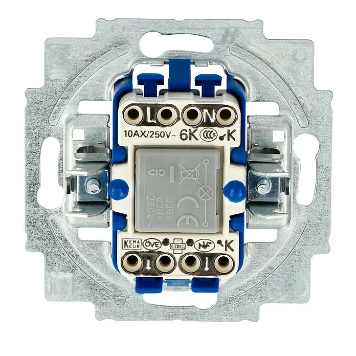 Busch-Jaeger Kontrollschalter-Einsatz 2000/6 USK - 10 A, Unterputzmontage - Nahaufnahme eines elektrischen Schalters mit gut sichtbaren Produktinformationen und Zertifizierungen.