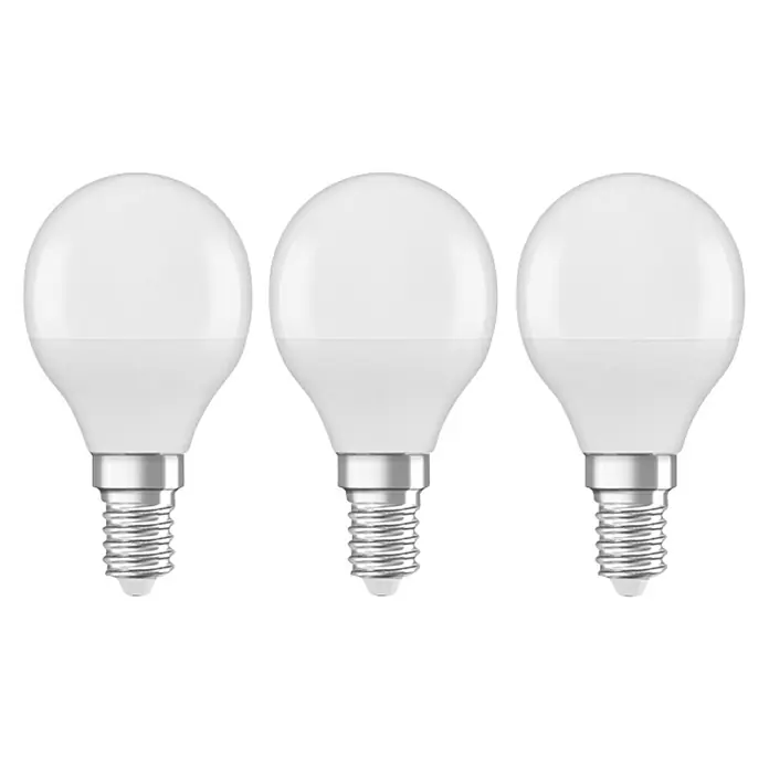 Osram LED-Lampen Set Tropfenform E14 matt - E14, Nicht Dimmbar, Warmweiß, 470 lm, 5 W, 3 Stk. - Drei G45 LED-Glühbirnen mit E14-Fassung in einer Reihe vor schwarzem Hintergrund.