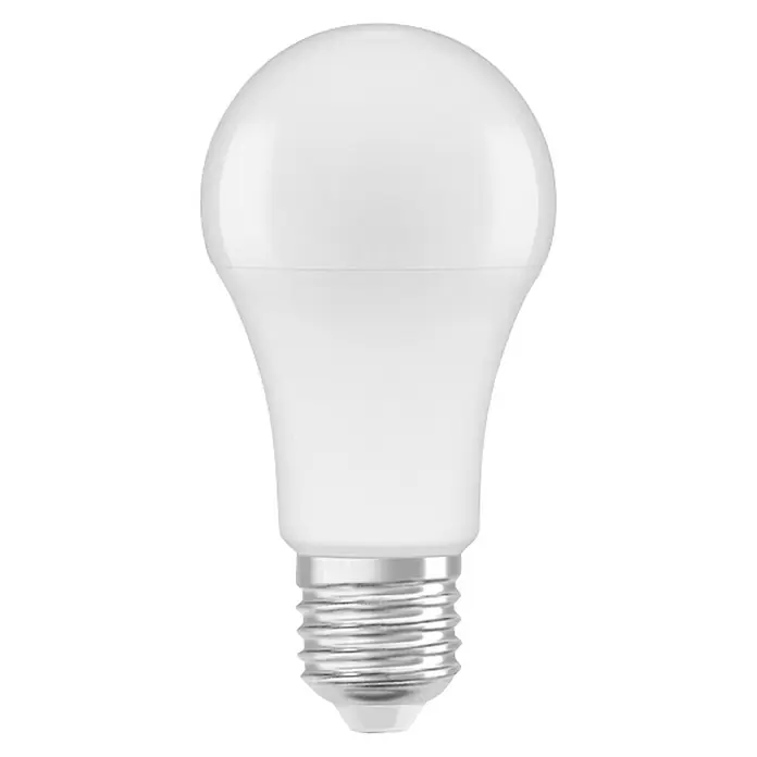 Osram Star Bombilla LED Classic A 100 - E27, No regulable, Blanco cálido, 1.521 lm, 13 W - Una bombilla LED blanca con base plateada sobre un fondo negro.