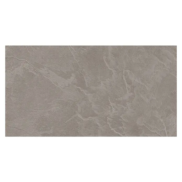 Halcón Pavimento porcelánico Aura - 30 x 60 cm, Ceniza, Mate, Espesor: 8 mm - Primer plano de una baldosa rectangular grande con un diseño que evoca la piedra natural en un tono gris cálido.
