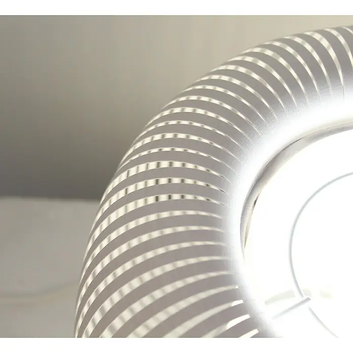 Idp Lampshades Lámpara de sobremesa Juliette - 40 W, L x An x Al: 27 x 27 x 22 cm, Gris, E27 - Primer plano de una elegante lámpara colgante blanca con ranuras horizontales, creando un diseño de iluminación moderno y brillante.