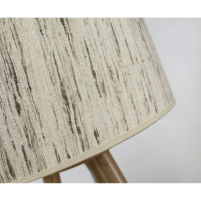 Idp Lampshades Lámpara de sobremesa Seda - 40 W, L x An x Al: 30 x 30 x 49 cm, Natural, Marrón, E27 - Primer plano de una pantalla de lámpara con tela beige y rayas verticales marrones. La textura es claramente visible.