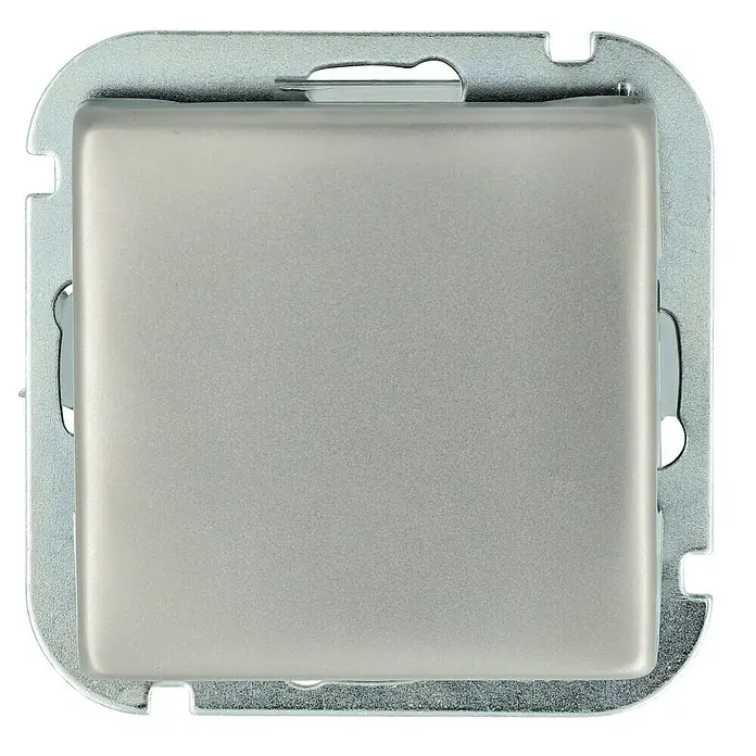 Voltomat FERA Taster - Edelstahl, Glänzend, Unterputzmontage, 10 A - Silberfarbener Lichtschalter mit quadratischer Blende und silberfarbenem Rahmen. Ein eleganter und moderner Schalter für jede Einrichtung.