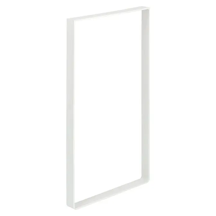 Möbelfuß Strong - L x B x H: 4 x 38,5 x 71 cm, Traglast: 150 kg, Stahl, Weiß - Eine Nahaufnahme eines stilvollen, weißen Bilderrahmens mit abgerundeten Ecken, der einen modernen Akzent setzt.