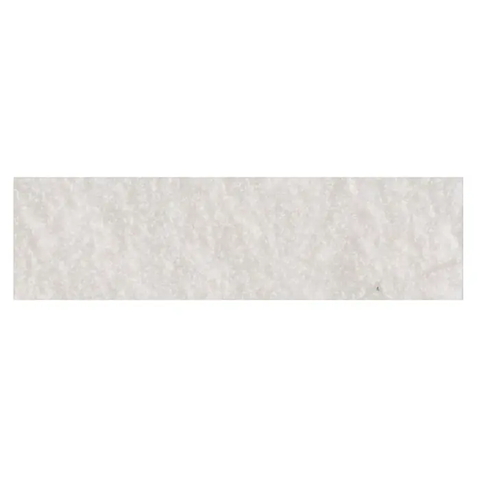 Bastelfilz - Weiß, 30 x 20 cm - Detailaufnahme einer weißen, gesprenkelten Oberfläche, die eine feine Textur und subtile Farbvariationen aufweist, ideal für Hintergründe.