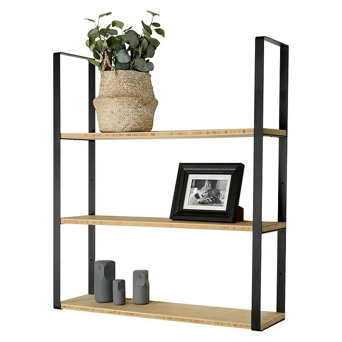 Wandkonsole - L x B x H: 904 x 210 x 30 mm, Belastbarkeit: 30 kg, Stahl, Schwarz - Dieses Bild zeigt ein dreistöckiges Wandregal mit einem schwarzen Metallrahmen und hellen Holzregalböden. Dekorationsartikel sind darauf platziert.