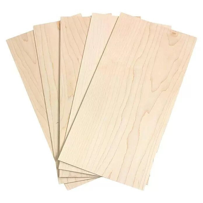 Bastelfurnier 300 - Ahorn, 300 x 145 mm, Stärke: 2 mm, 5 Stk. - Mehrere aufgefächerte helle Holzplatten mit natürlicher Maserung.