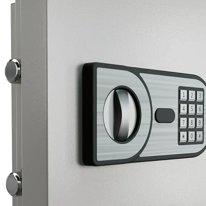 Format Feuerschutztresor Fire Safe Light - L x B x H: 33,5 x 46 x 45,2 cm, Elektronisches Zahlenschloss, 20 l - Detailaufnahme eines grauen Tresors mit digitalem Zahlenschloss und Drehknopf zur sicheren Aufbewahrung von Wertsachen.