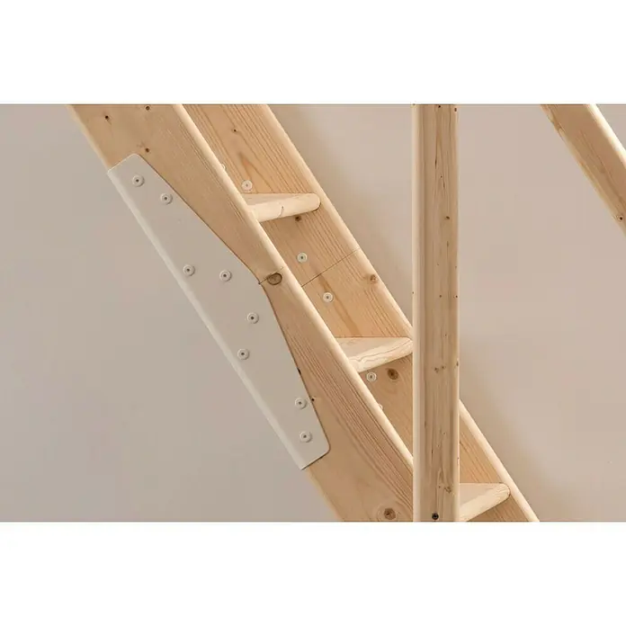 Dolle Raumspartreppe Kiel - Breite: 57,2 cm, Fichte, Anzahl Steigungen: 13 Stk., Geschosshöhe: 283,5 cm - Detailaufnahme einer Holztreppe mit weißer Metallverstärkung, die Stabilität und modernes Design vereint.