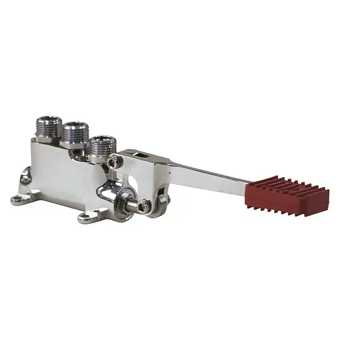 Grifo de pie 2 aguas - Latón - Pedal de pie cromado con paso rojo, perfecto para usos industriales y control preciso. Producto de alta calidad y gran durabilidad.