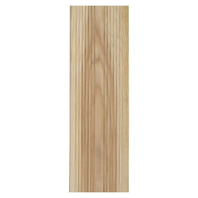 Terrassendiele - Douglasie, 400 x 12,5 x 2,5 cm, Rötlich gelblich - Detailaufnahme einer profilierter Holzplatte, die die natürliche Maserung und die feinen Rillen des Materials hervorhebt.