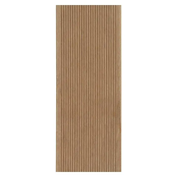 Terrassendiele Premium/Select - Bangkirai, 300 x 14,5 x 2,5 cm, Braun - Eine Nahaufnahme einer Holzplatte mit vertikalen Rillen, die eine natürliche und warme Textur für den Innenbereich bietet.