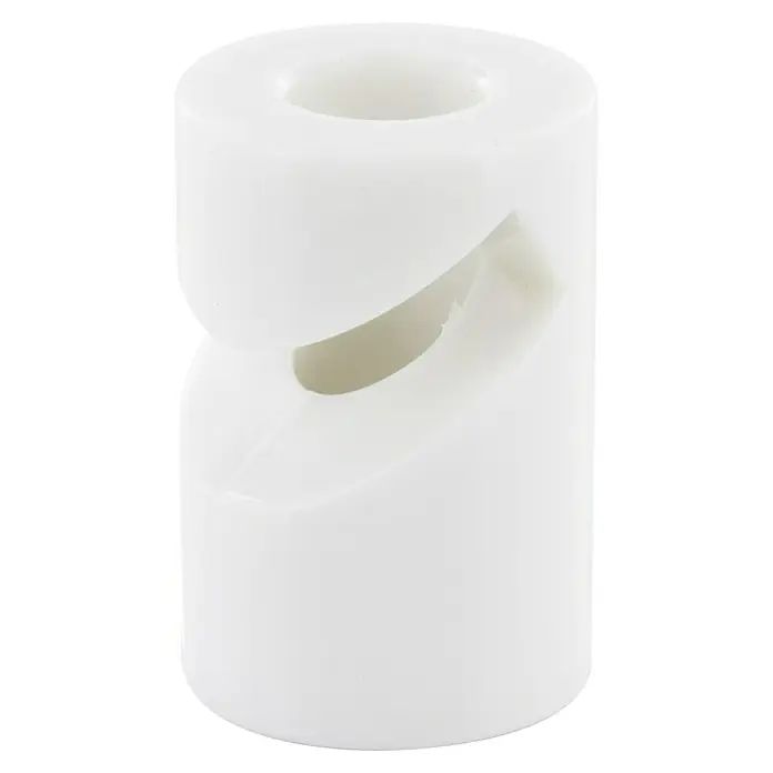 Chacon Fijación de pared y techo para cables textiles - Blanco, 2 pzs. - Primer plano de un anillo guía de cables de plástico blanco con un orificio para cables.