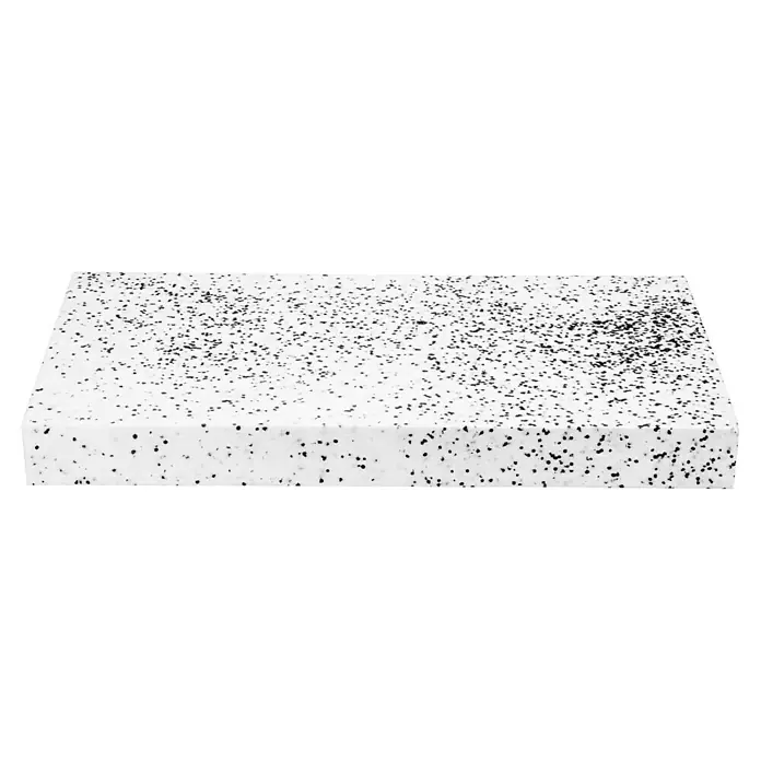 Mehrzweckdämmplatte WI/DI 040 - Stärke: 120 mm, Expandiertes Polystyrol (EPS), Wärmeleitstufe: 040 - Nahaufnahme eines Stücks Quarz-Arbeitsplatte mit kleinen schwarzen Flecken auf weißem Grund für Küchen- oder Badezimmerdesign.